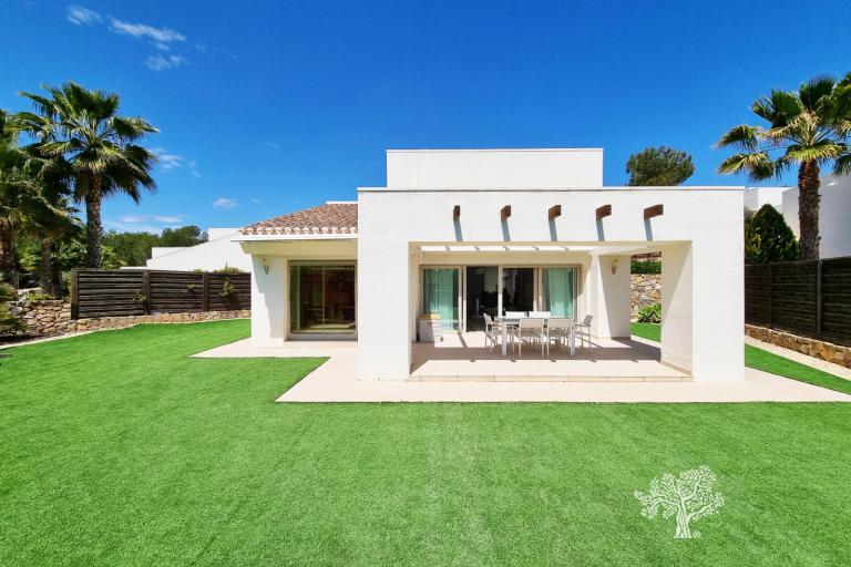 Villas - Resales - Las Colinas Golf - 124R