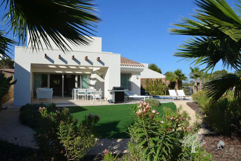 Villas - Reventas - Las Colinas Golf - 096R