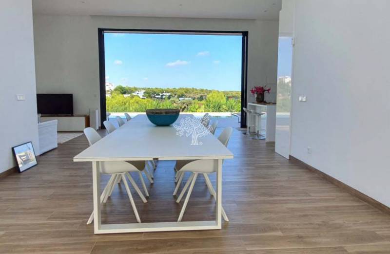 Huizen te koop in Las Colinas Golf