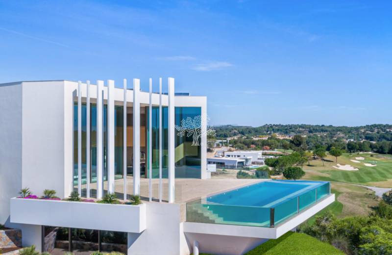 The architectural jewel in the Spanish Mediterranean paradise: our luxury villa for sale in Las Colinas Golf