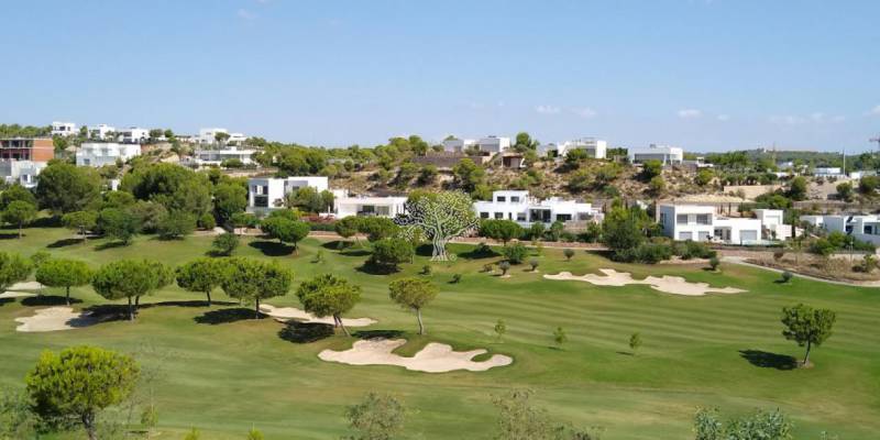 Descubre el paraíso: Las ventajas de vivir en Las Colinas Golf & Resort