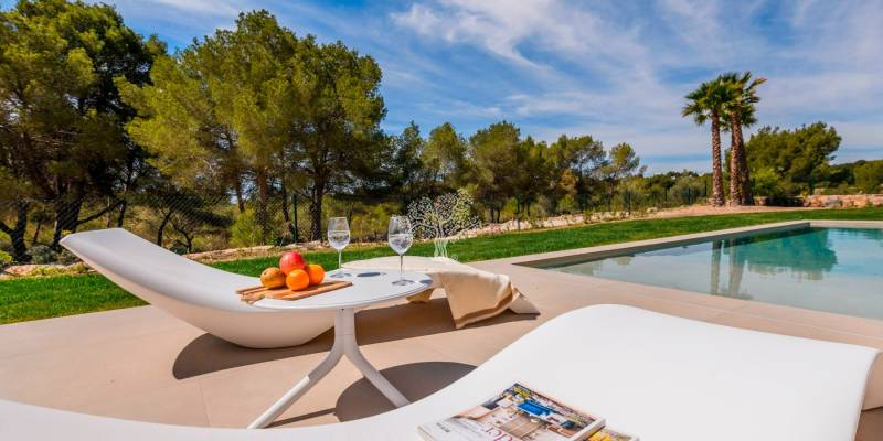 Fertige Villen mit privatem Pool im Las Colinas Golf & Country: Ihr Traum wird wahr