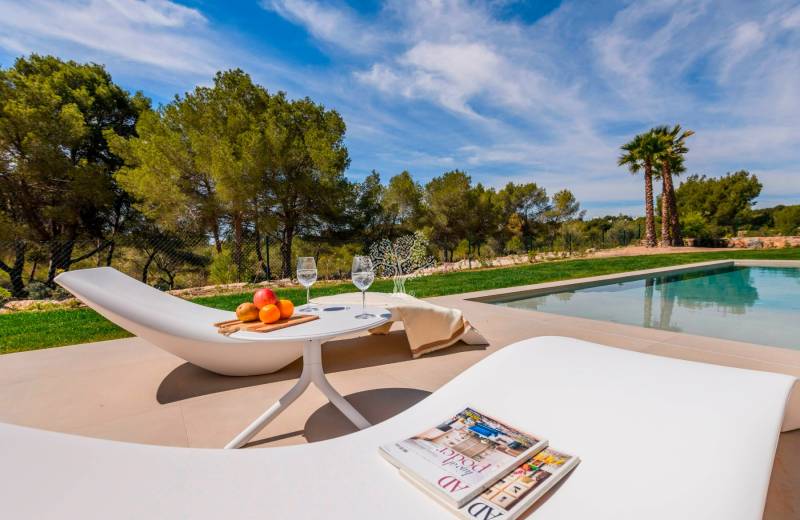 Villas terminées avec piscine privée à Las Colinas Golf & Country: votre rêve devenu réalité