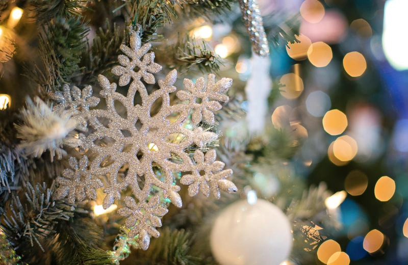 Your estate agency in Las Colinas Golf invites you to experience Christmas under the Mediterranean sun